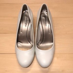 Women’s Size 7, Comfort Plus By Predictions
